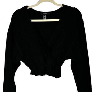 Forever 21 Black Cropped Long Sleeve Sweater Small